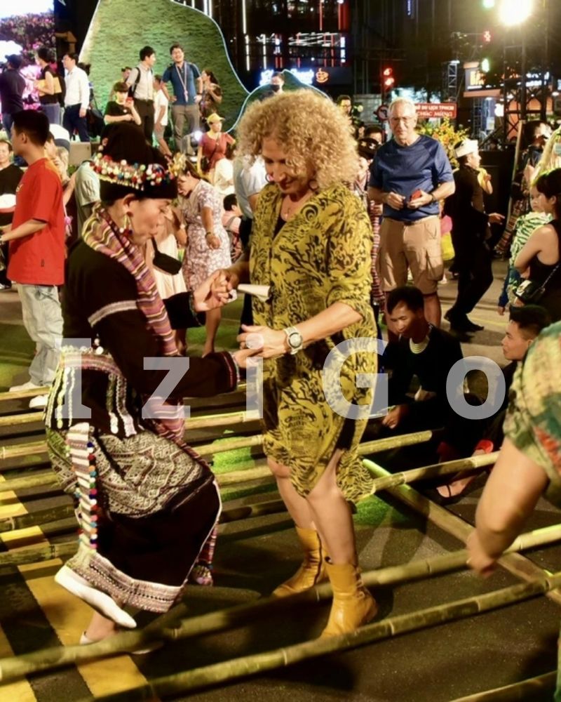 Nguyễn Huệ Walking Street: