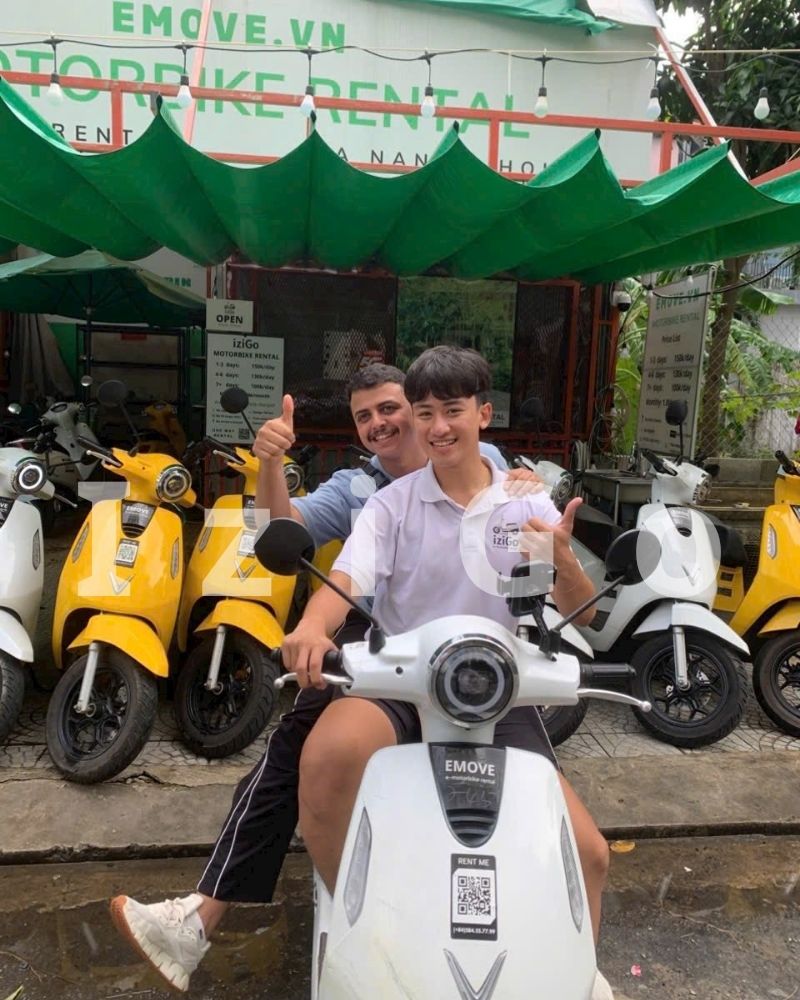 electric scooter rental services near Da Nang Airport
