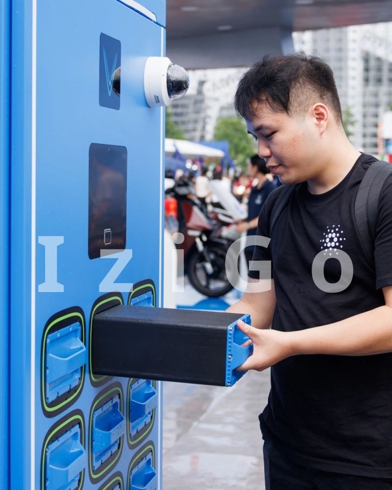 Lợi ích nổi bật của tủ đổi pin xe máy điện