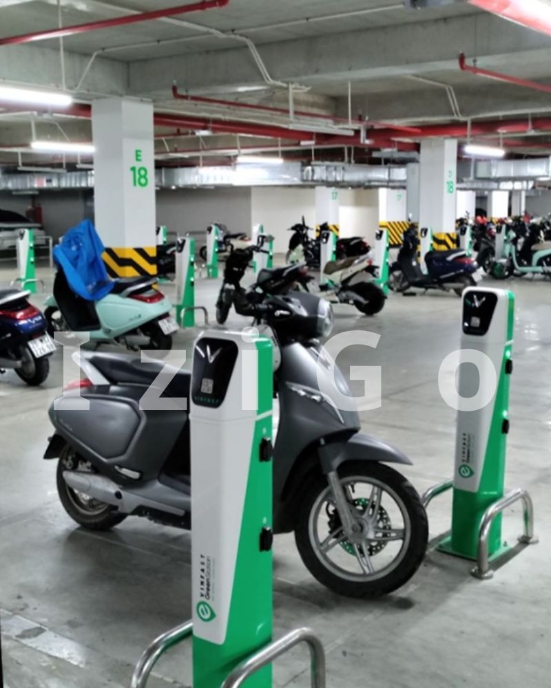 sạc xe máy điện VinFast qua đêm