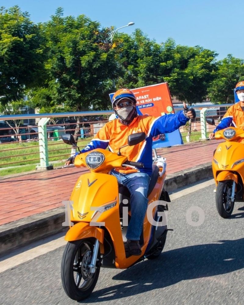 Xe máy điện chở hàng