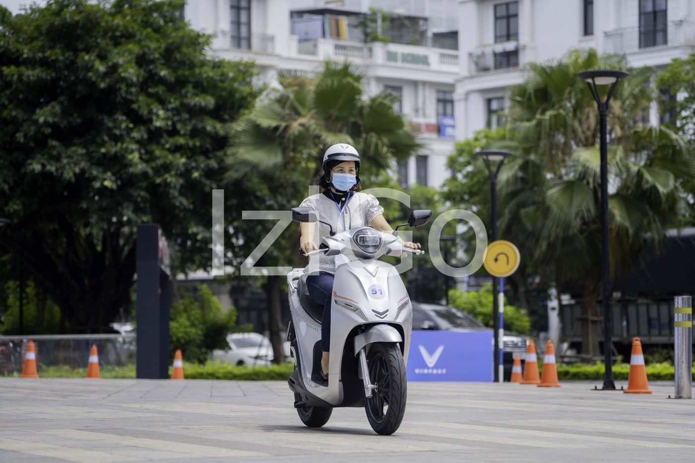 Thuê xe máy điện trải nghiệm trước khi mua ngoài thực tế