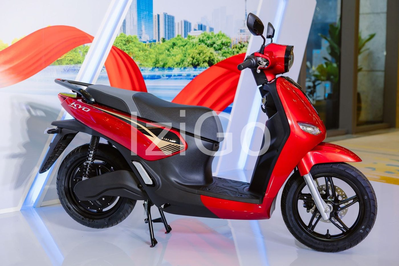 Thuê xe máy điện VinFast Kyo tại iziGo